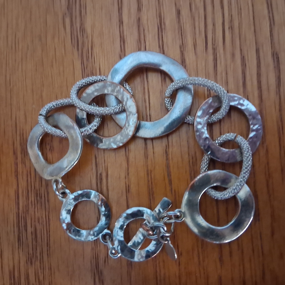 Chic Silver Circle Bracelet